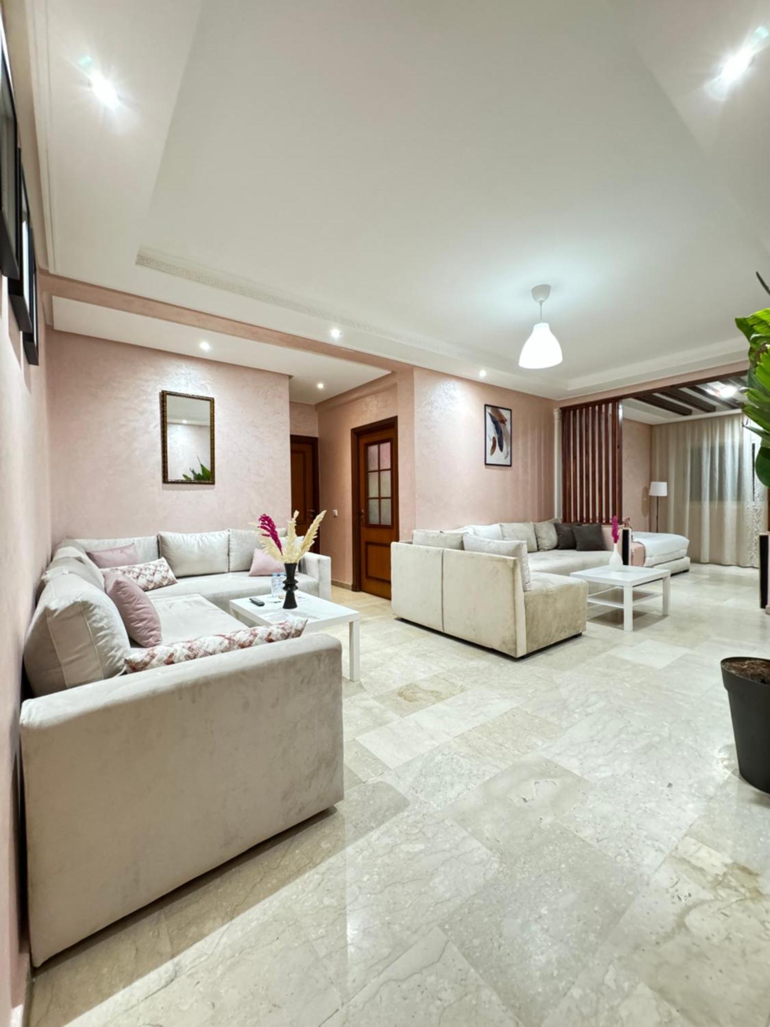 Suitouiss - Agdal 2 - Appartement A 2 Minutes De La Gare De Train Tgv Rabat Eksteriør billede